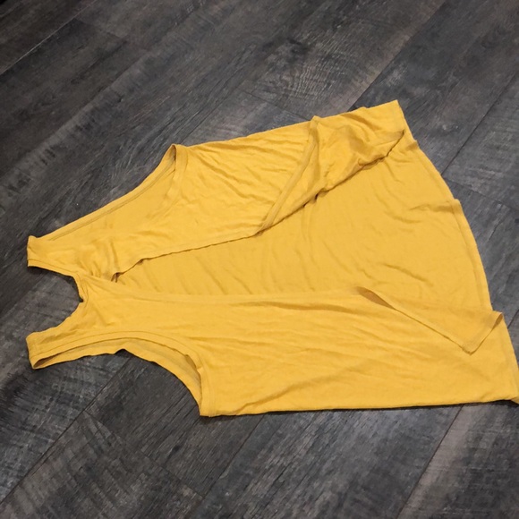 HOW VERY LOVED YELLOW OPEN BACK TANK SIZE L - Picture 8 of 8